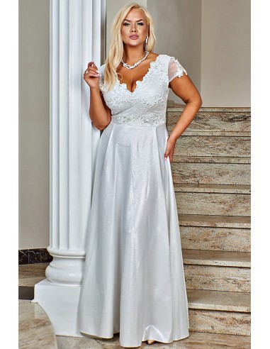 Plus Size Formal Dress with Slit and Elegant Lace - Ecru