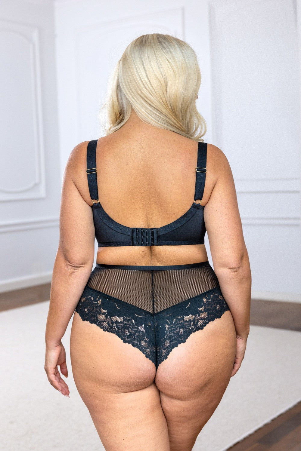 Mutanda Donna Plus Size a Vita Alta con Taglio Brasiliana In Tulle e Pizzo Decorativo - KRISLINE COTTONFLOWER NERO