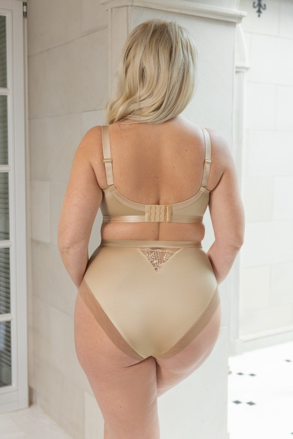 Reggiseno Con Coppe Intere Morbide e Ferretti - KRISLINE FIORE