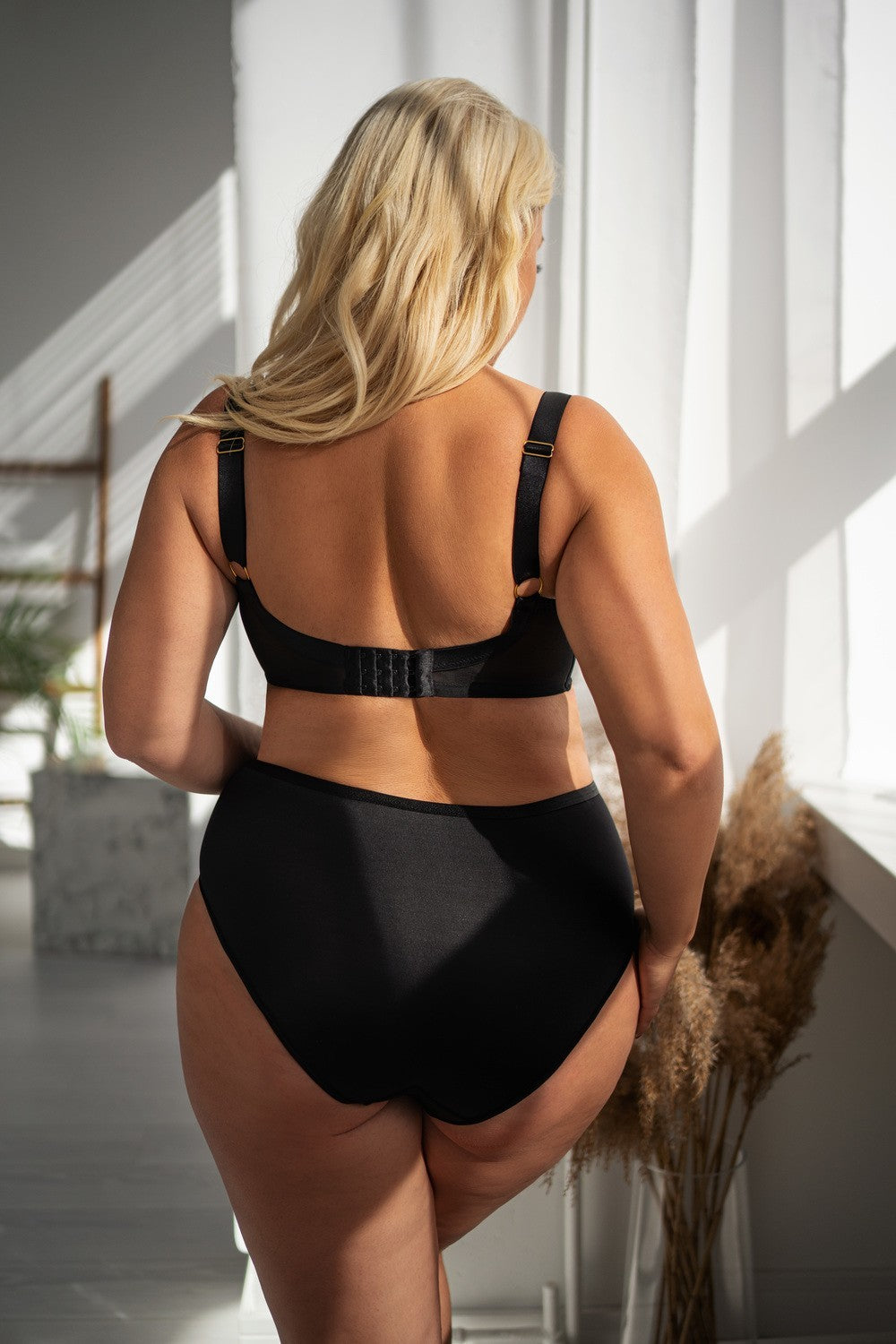 Mutanda Donna Taglie Forti A Vita Alta Leggermente Contenitiva Dal Taglio Classico -KRISLINE VENUS