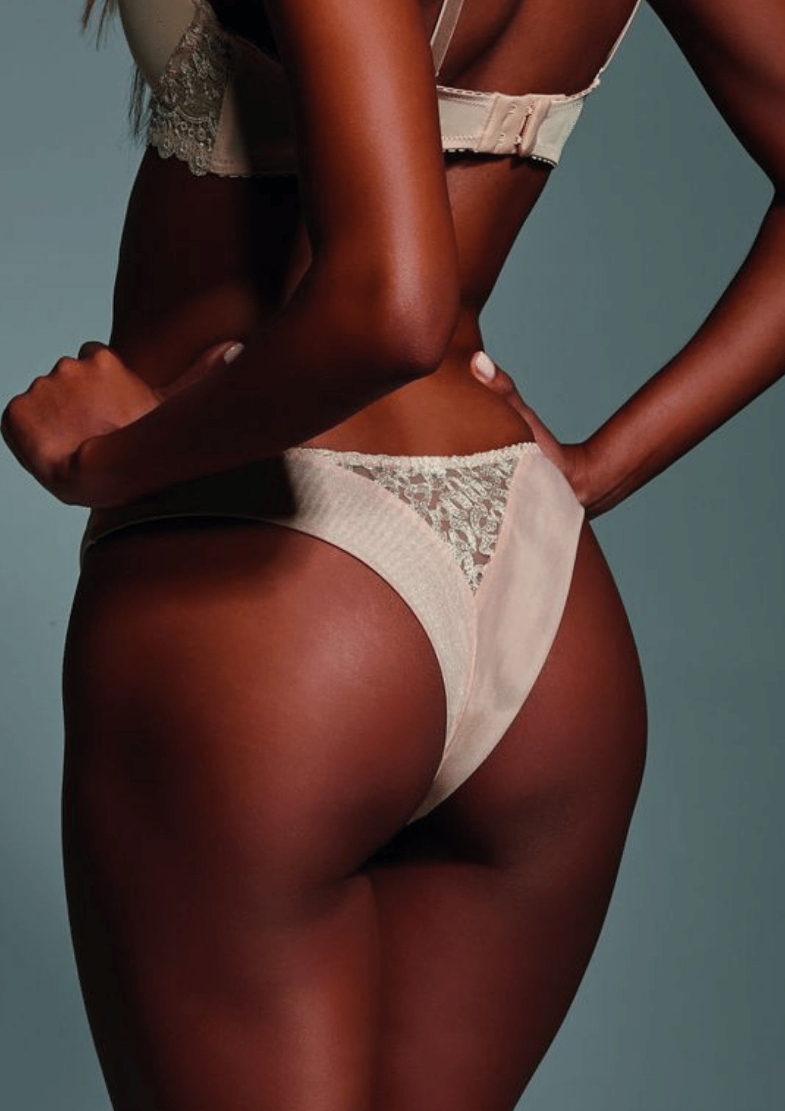 Mutande Brasiliana Con Inserto In Tulle e Merletto - Krisline BETTY Beige