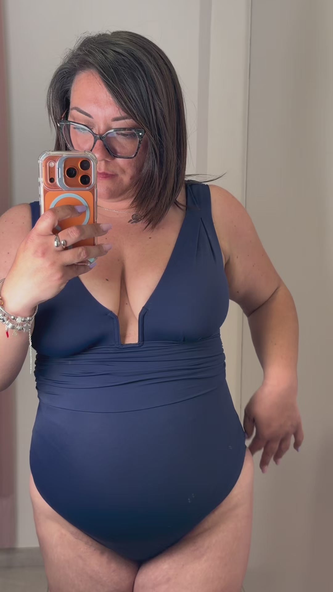 Carica video: Costume Intero Plus Size Con Coppe Morbide Senza Ferretto - NESSA MILANO BLU