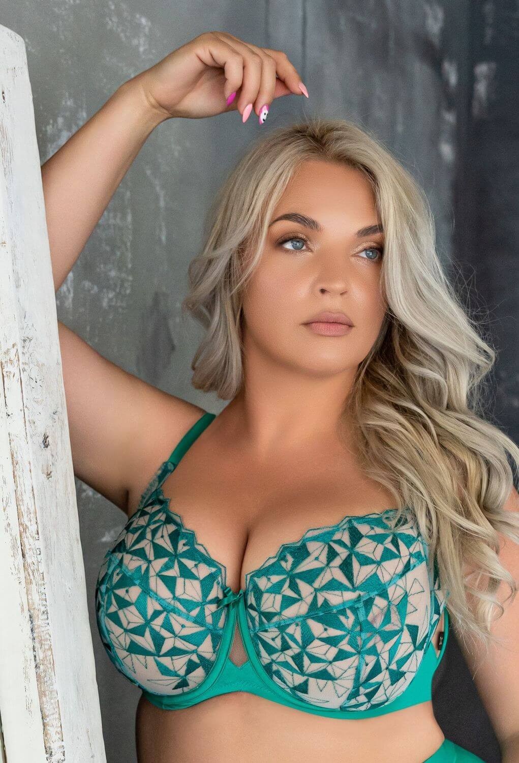 Reggiseno Plus Size Con Coppe Intere Morbide e Ferretti con Supporto Laterale - KRISLINE HOPE