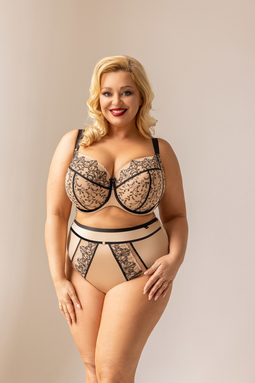 Reggiseno Plus Size con Coppe Morbide Intere e Side Support - KRISLINE ORIENTAL