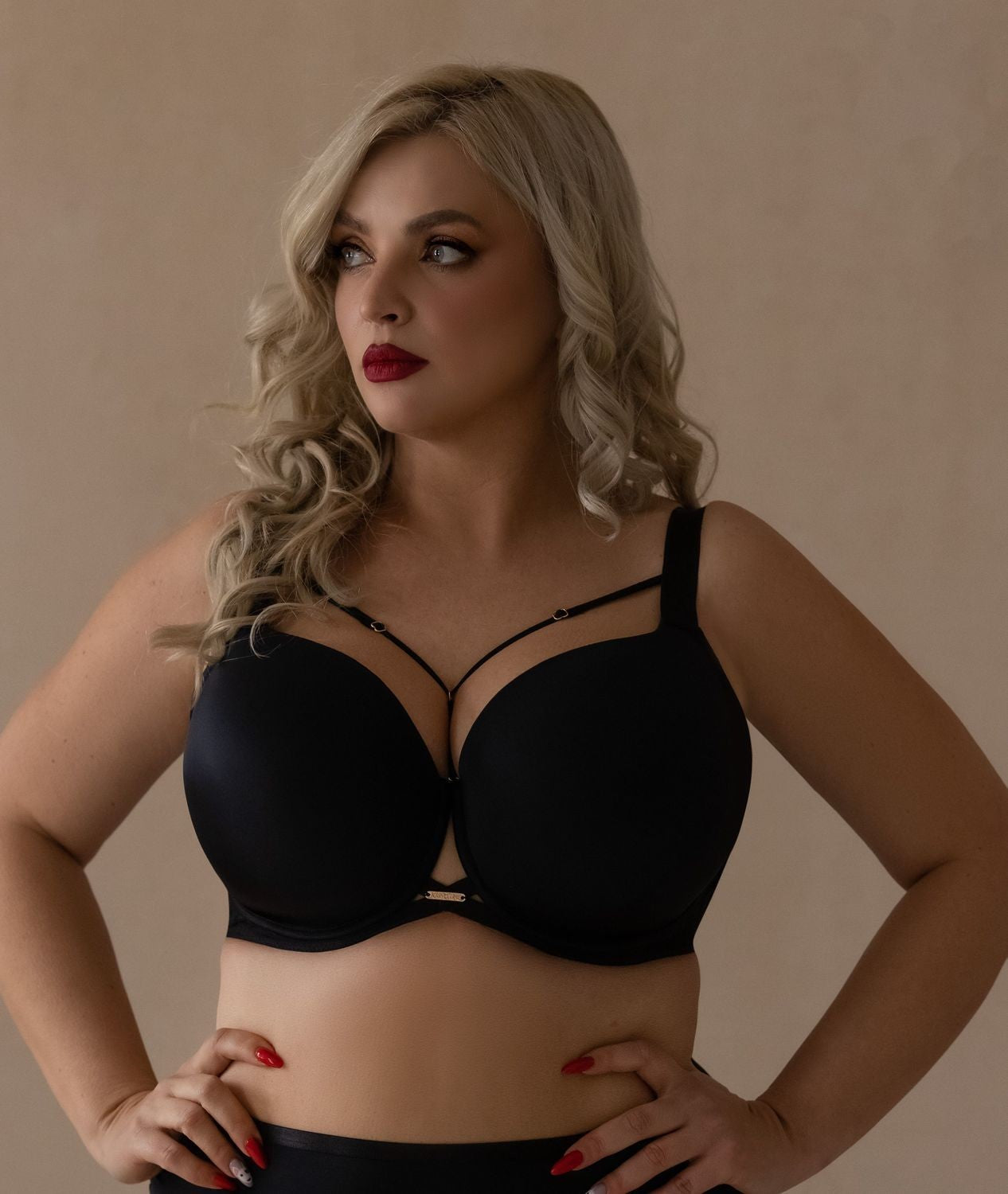 Reggiseno Plus Size con Coppe Preformate , Adatto a Seni Grandi e Piccoli Con Laccetti -KRISLINE CASUAL