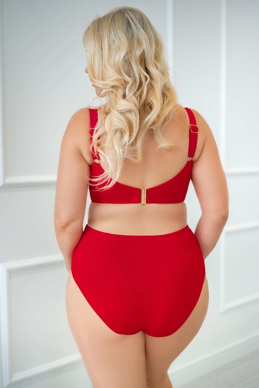 Slip Costume dal Taglio Classico a Vita Alta , Leggermente Contenitivo e Modellante a Costine.-KRISLINE MADERA- ROSSO