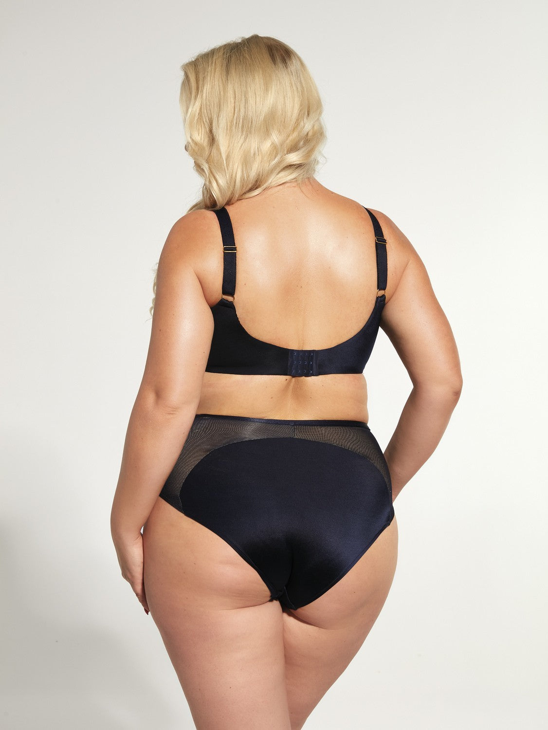 Slip Vita Alta Curvy Modellante Leggero con Tessuto Lucido ed Elastico e Ricami - Krisline CHLOE